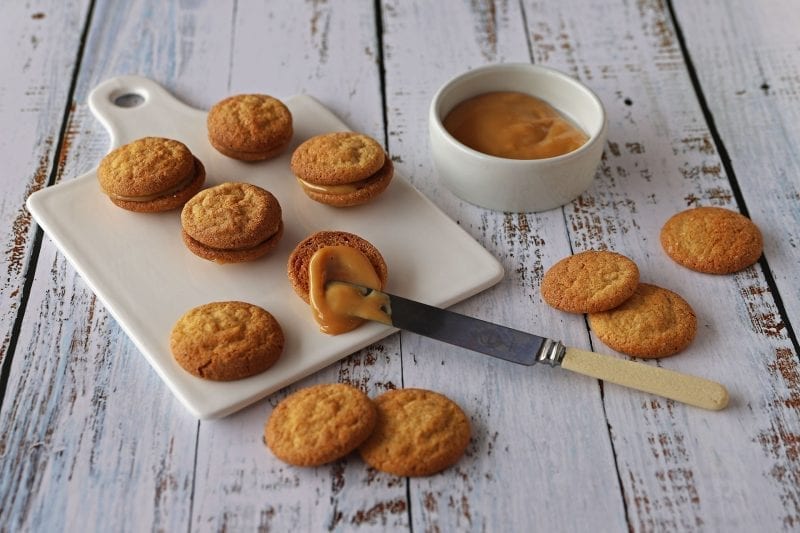 Μπισκότα Γεμιστά με Καραμέλα Dulce de Leche